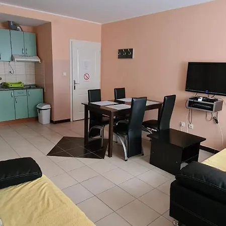 Marina Apartahotel 3*